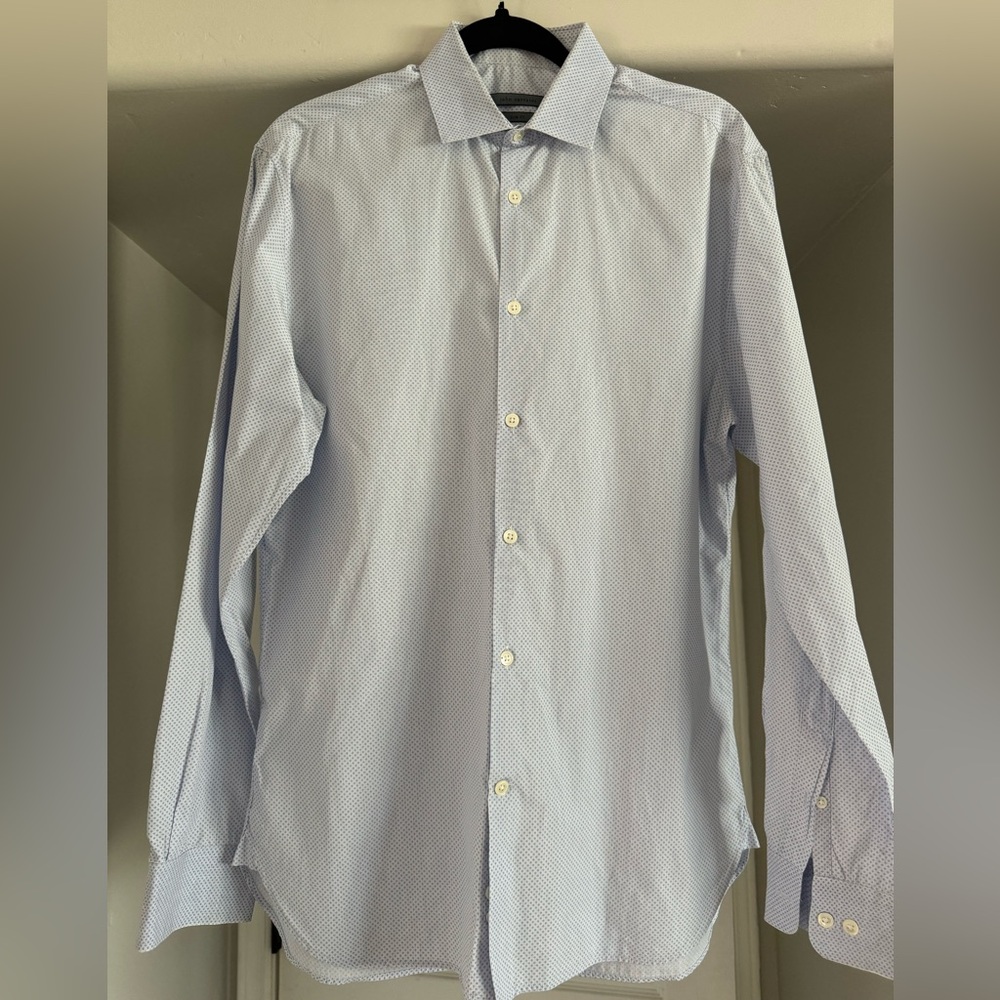 John Varvatos Slim fit button down shirt. Size 34/35